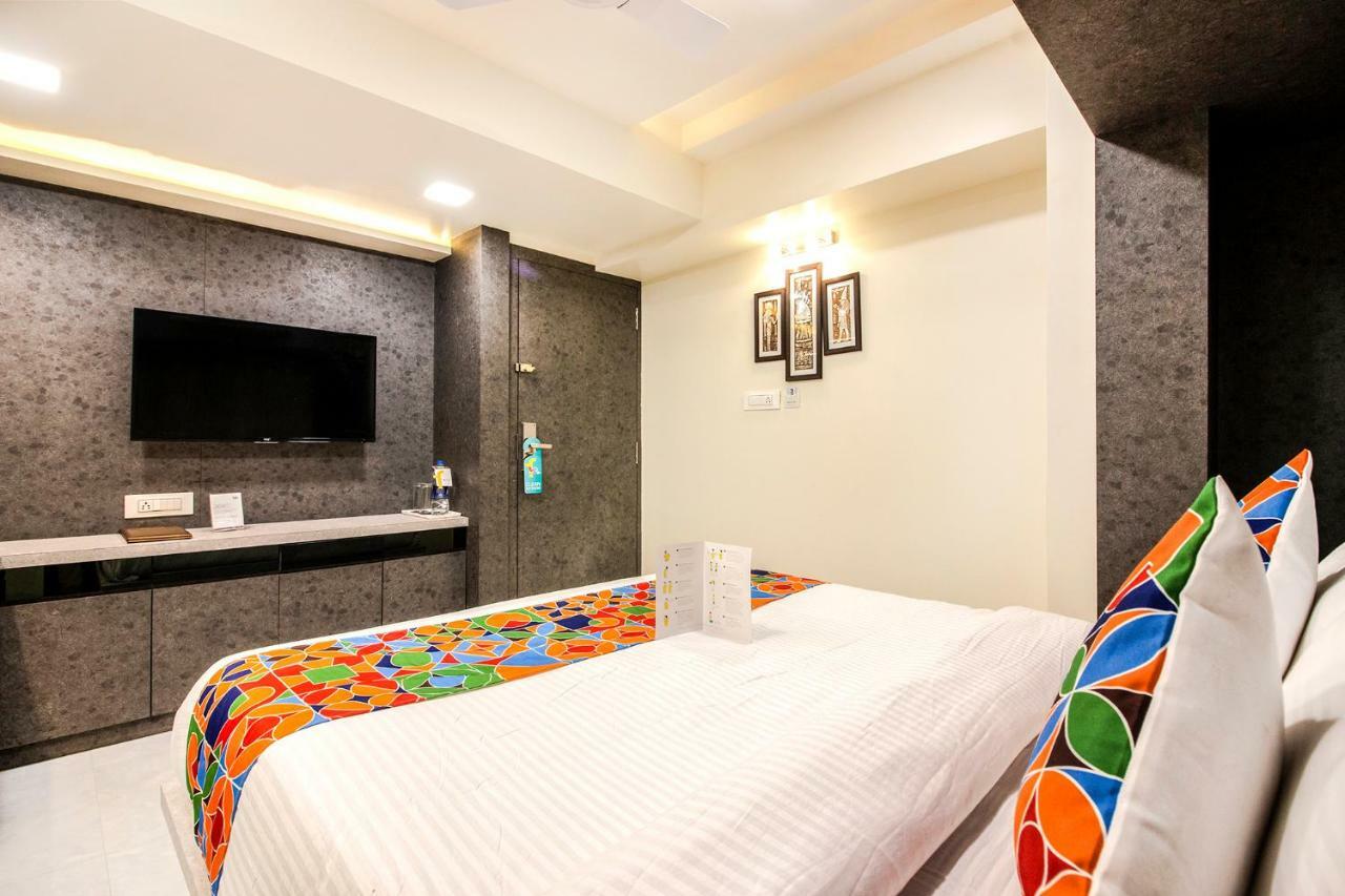 Hotel Radana Vashi Navimumbai Navi Mumbai Exterior foto